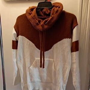 SHEIN Two-Tone Cowl Neck Sweater in Brown and White